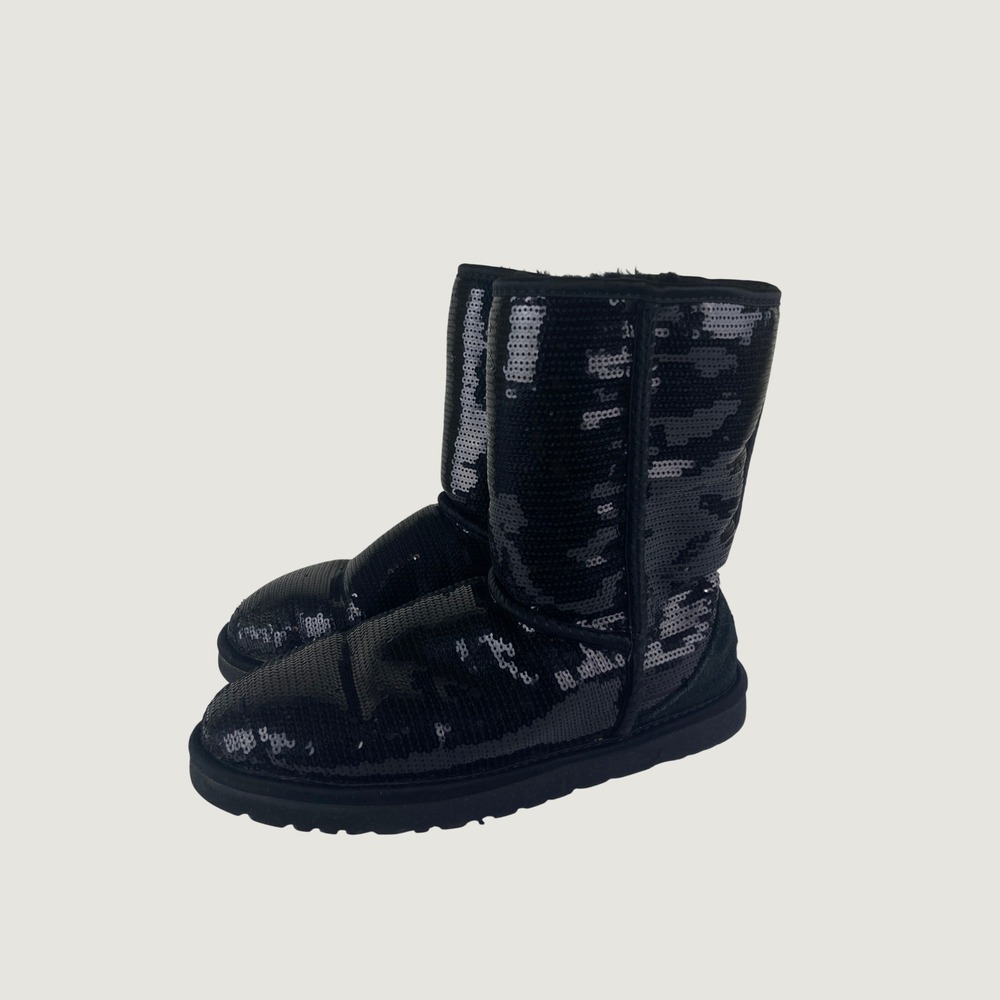 UGG Classic Short Sparkle Boots Womens 9 Black Sequin Shearling Lined Pull On
